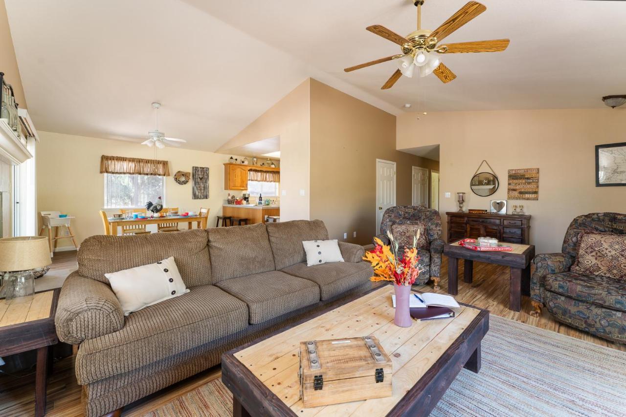Lazy Squirrel - Cozy Family House With Full Game Room Kernville Exterior photo